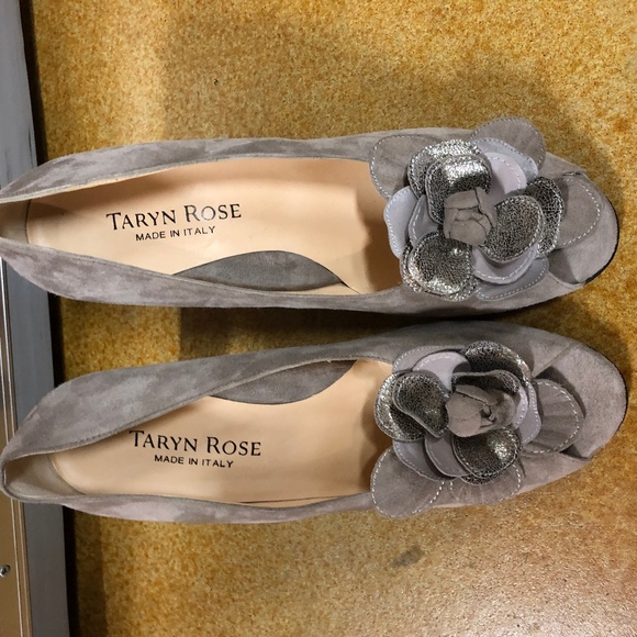 Taryn Rose Shoes - Taryn Rose Grey Suede Shoes 9M